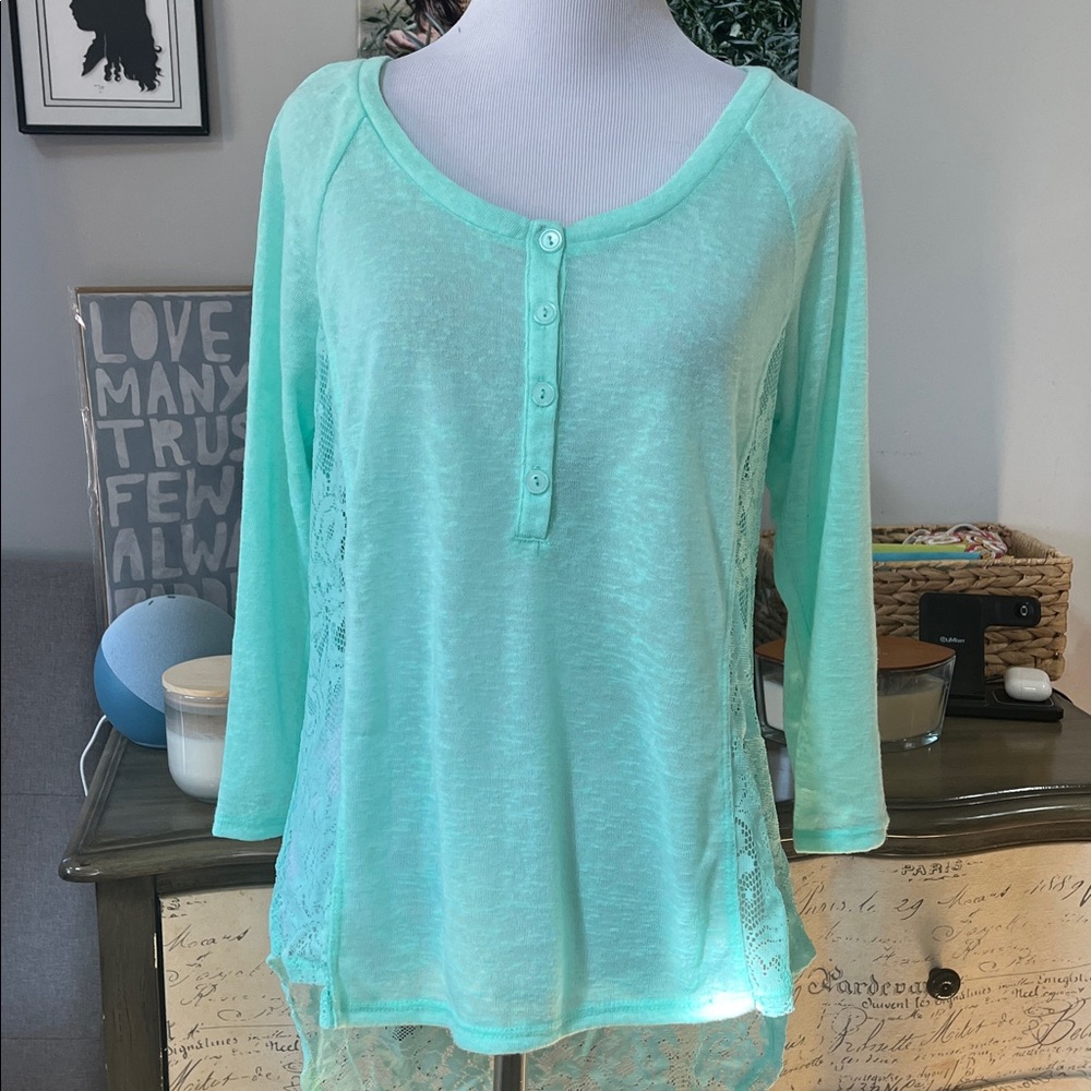 LOVE ROCKS FLORAL LACE BACK TOP MINT GREEN SIZE LARGE